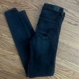 American Eagle Next Level Stretch Jeans. Size 4 X-Long